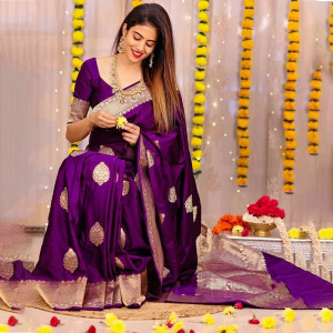 Purple and Gold-Toned Ethnic Motifs Zari Pure Silk Banarasi Saree
