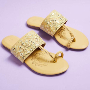 "Women Embroidered Ring-Toe Flats "